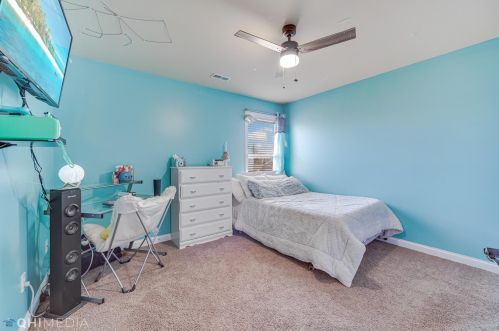 7 Shakespeare Dr, Valpo IN 46383-4129 exterior