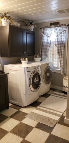 1562 Sassaquin Ave, New Bedford MA 02745-2328 exterior