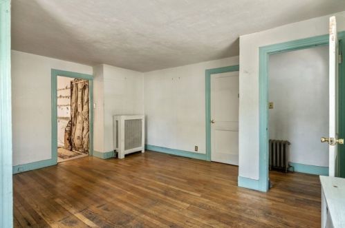 68 Gardner St, Newton MA 02458-1405 exterior