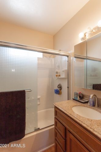 4221 27th St, Phoenix AZ 85016-5703 exterior