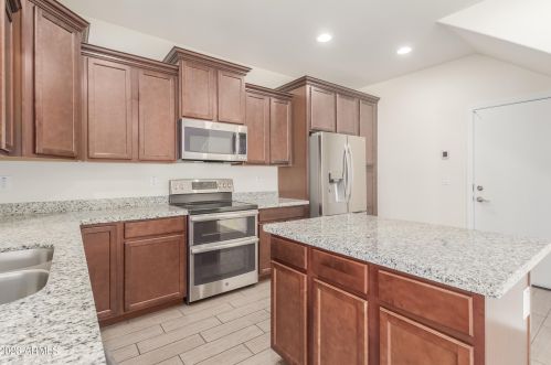 817 Constance Way, Phoenix AZ  85042 exterior