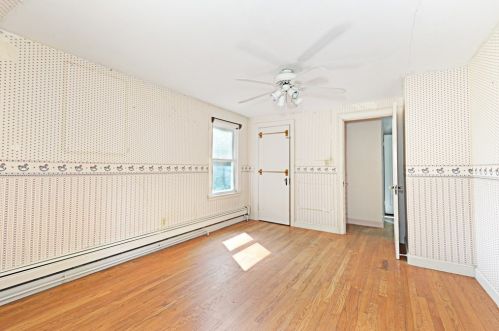 282 June St, Worcester MA 01602-3257 exterior