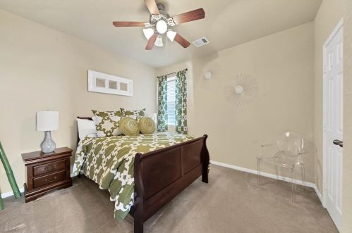 6303 Carnaby Ln, Richmond TX 77471-4588 exterior