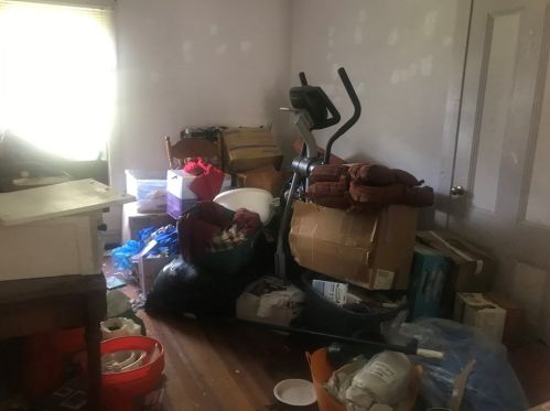 230 Rdg St, Fall River MA 02721-1717 exterior