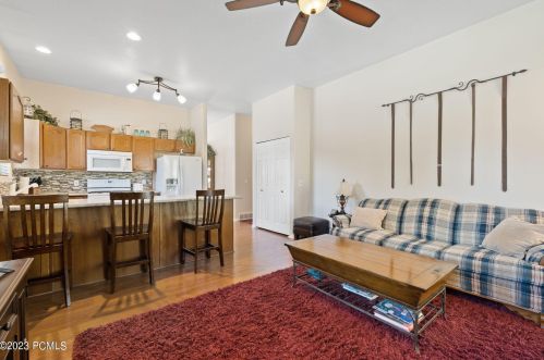 1729 Silver Spg, Park City UT 84098-6033 exterior