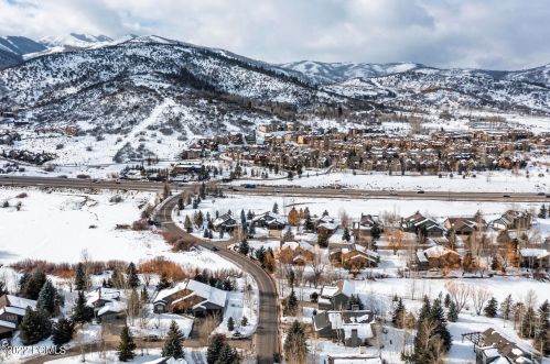 1682 Cutter Ln, Park City UT 84098-7518 exterior