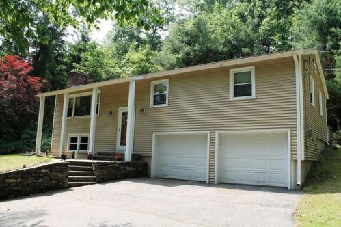 230 Sutton Rd, Sutton, MA 01590-1206