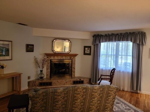 902 Tuckers Ln, Hingham, MA 02043-1521