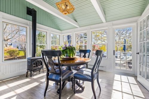 17 Bel Air Rd, Hingham MA 02043-1210 exterior