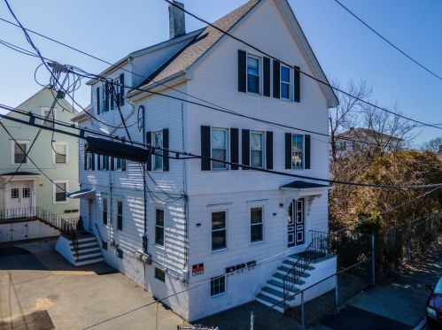178 Blackmer St, New Bedford, MA 02744-1832