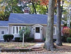 185 Grant Ave, Newton, MA 02459-2012