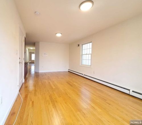 23 6th St, East Newark NJ  07029-1805 exterior