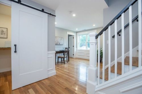 77 Hodge Rd, Arlington MA  02474-1933 exterior