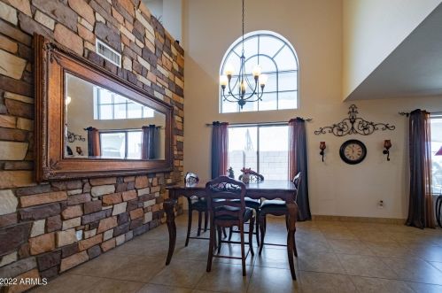 2931 Carson Rd, Phoenix AZ  85041-6340 exterior