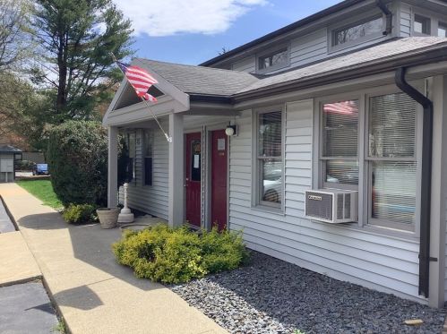 110 Dean St, Taunton MA 02780-2751 exterior