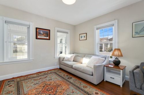 42 Lincoln St, Milton MA 02186-2005 exterior