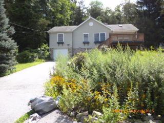 14 Forest Trl, Hardyston, NJ 07419-2305