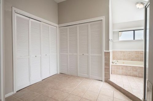 510 Country Vw Ln, Garland TX 75043-5614 exterior