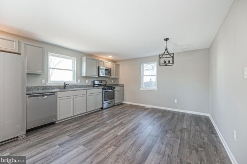 326 Billingsport Rd, West Deptford NJ 08066-2238 exterior