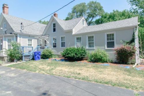 944 Somerset Ave, Taunton, MA 02780-5059