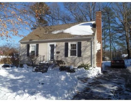 24 Belmont St, Weymouth, MA 02188-1225