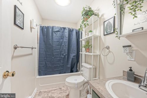 132 Jefferson St, West Deptford NJ  08066-1330 exterior