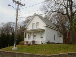 73 Seminary Ave, Newton, MA 02466-2617