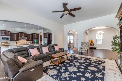 2923 Constance Way, Phoenix AZ 85042-7224 exterior