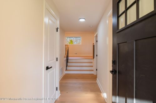 225 Silverside Ave, Little Silver NJ  07739-1752 exterior