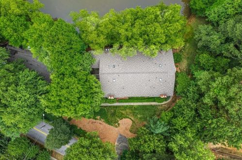 1258 Ky Lk Dr, Atlanta GA 30319-4143 exterior