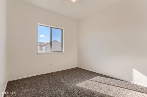 5814 9 Dr, Phoenix AZ 85041-3986 exterior