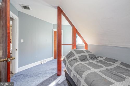 523 Lincoln Ave, West Deptford NJ 08066-1136 exterior