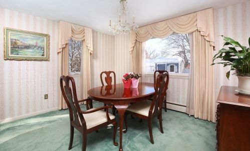 264 Sylvia St, Arlington MA  02476-7076 exterior