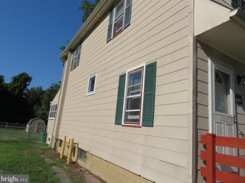 121 Oak St, West Deptford, NJ 08096-3403