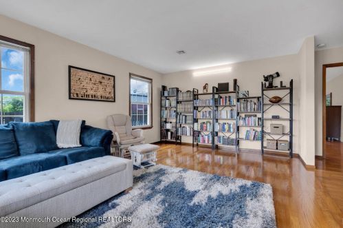 242 Hope Chapel Rd, Jackson Twp NJ  08527-5023 exterior