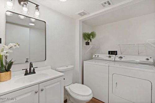 7625 19th Ln, Phoenix AZ  85021-6905 exterior