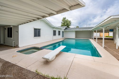 3315 Christy Dr, Phoenix AZ  85029-4230 exterior