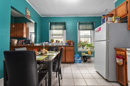 58 Fremont Ave, Everett MA 02149-5022 exterior