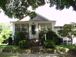 25 Kensington Ave, Newton, MA 02465-1313