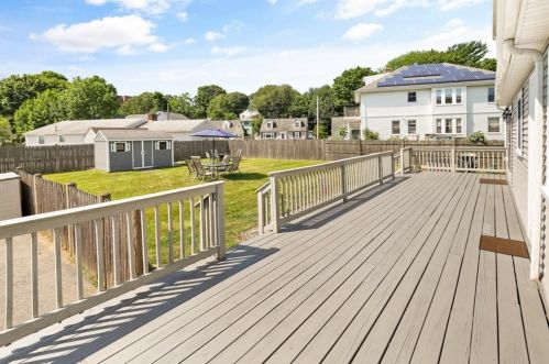 9 Hall Pl, Quincy MA 02169-4027 exterior