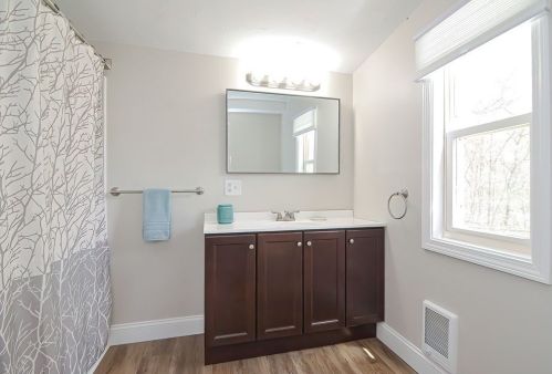 706 Spencer St, Fall River MA  02721-4539 exterior