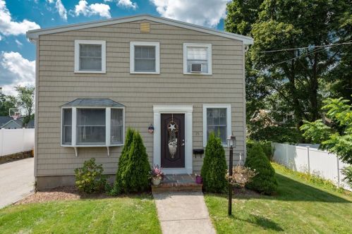 15 Coolidge Ave, Weymouth, MA 02188-3604