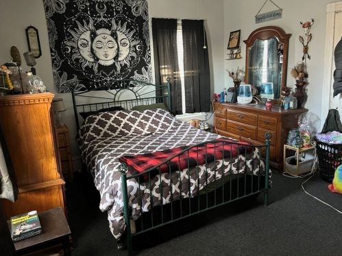 235 Mott St, Fall River MA 02721-2779 exterior