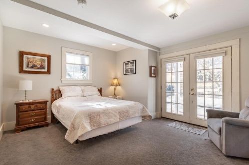 28 Hale St, Beverly MA 01915-2027 exterior