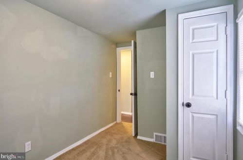 1875 Asbury Ave, West Deptford NJ  08096-4311 exterior