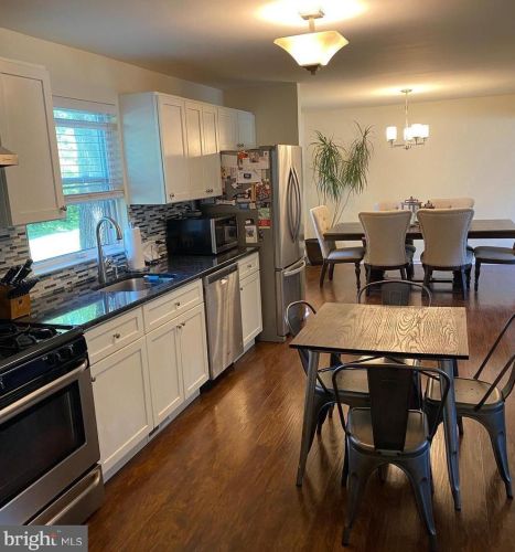 149 Central Ave, West Deptford, NJ 08097-1210