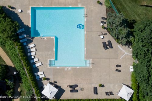 6 Tower Hl Dr, Tinton Falls NJ 07701-2473 exterior