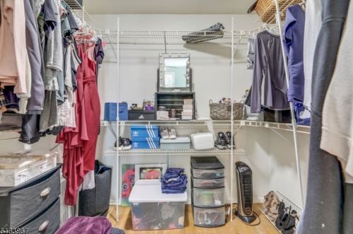 4 Pheasant Ln, Milford NJ  08848-1554 exterior