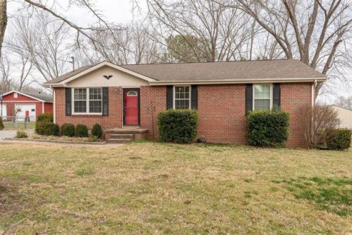 1494 Ridgewood Ct, Gallatin, TN 37066-4712