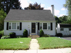 10 Grant St, Newton, MA 02465-1509